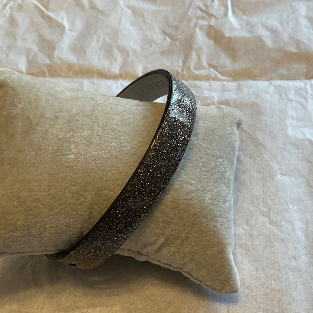 Stella & Dot Glitter Keep Slide Charm Bracelet in Sparkling Gray